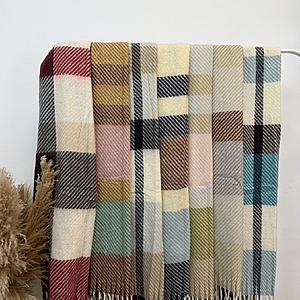 Alternative view of Bufanda Rayas Diagonal