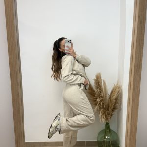 Alternative view of Chandals con pelito