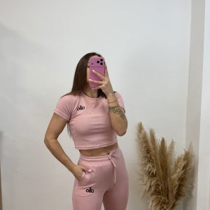 Alternative view of Conjunto deportivo allo