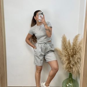 Alternative view of Conjunto dos piezas corto - Gris