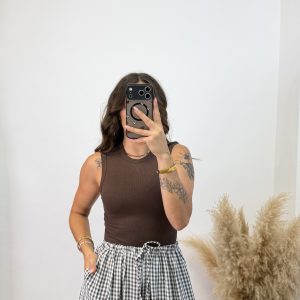 Alternative view of Camiseta canalé tirante ancho