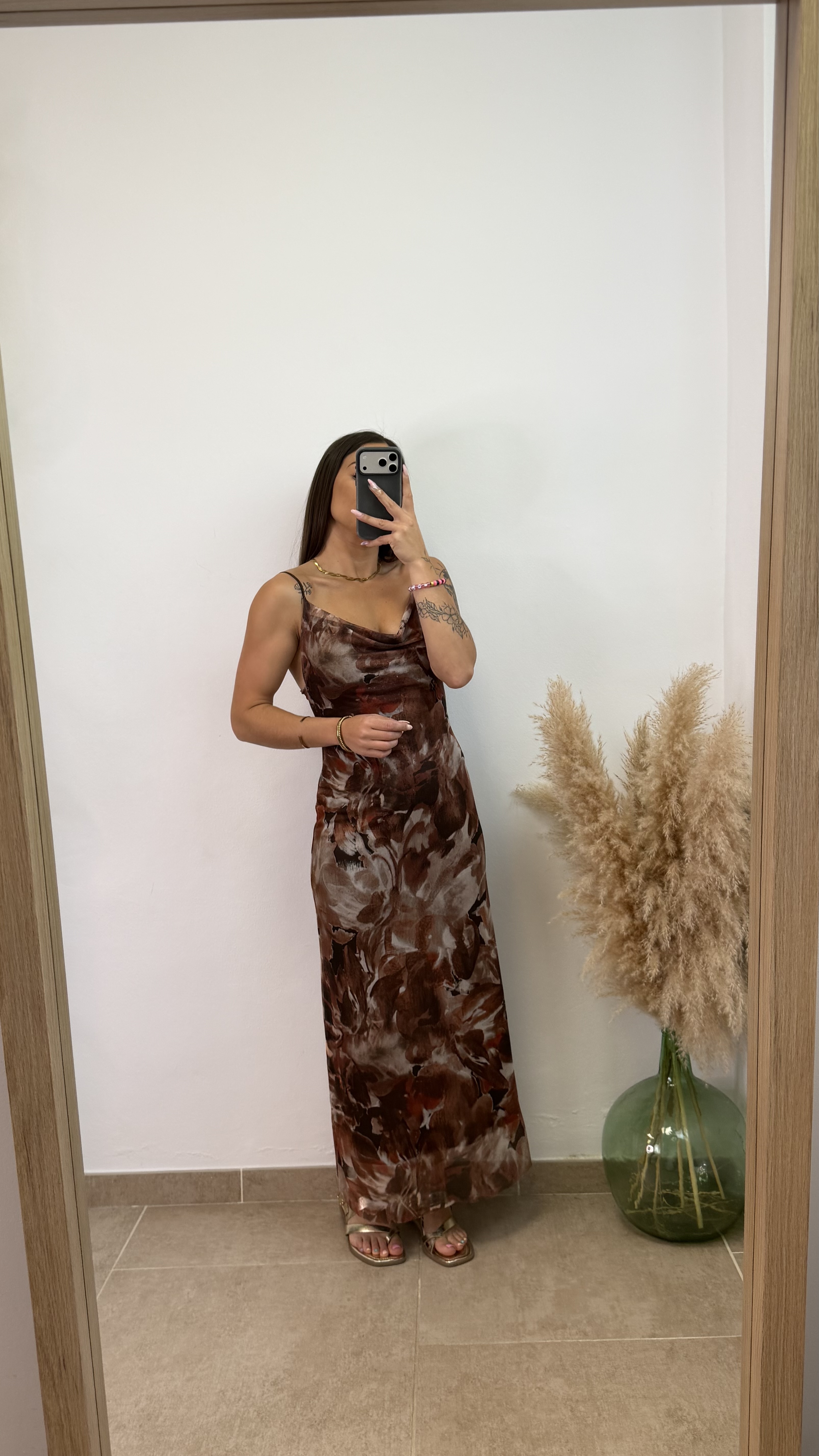Vestido gasa marrón - Imagen 5