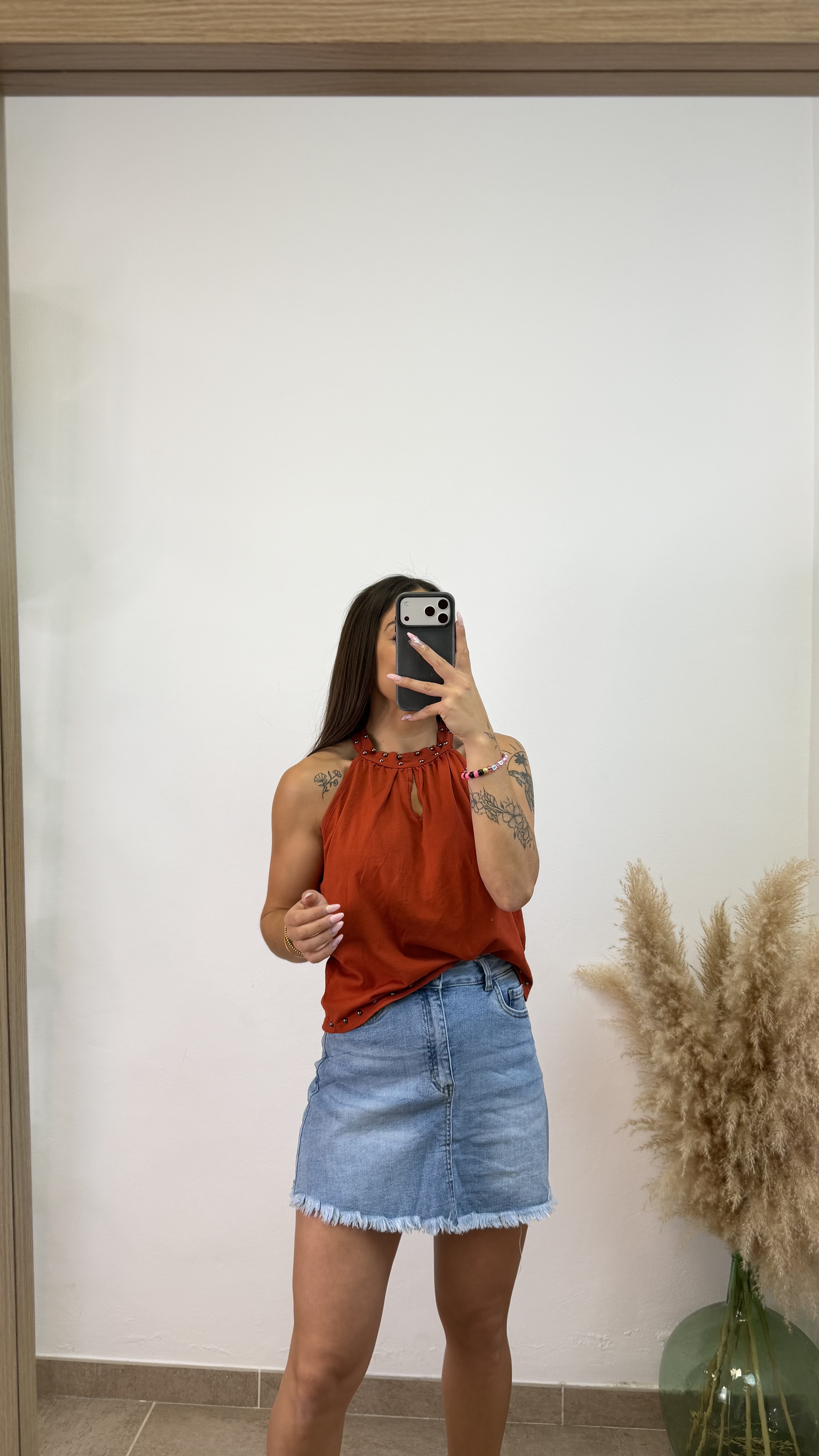 Camiseta algodón tachuelas