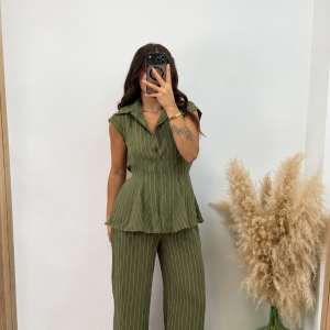 Conjunto recto raya diplomática - Verde militar