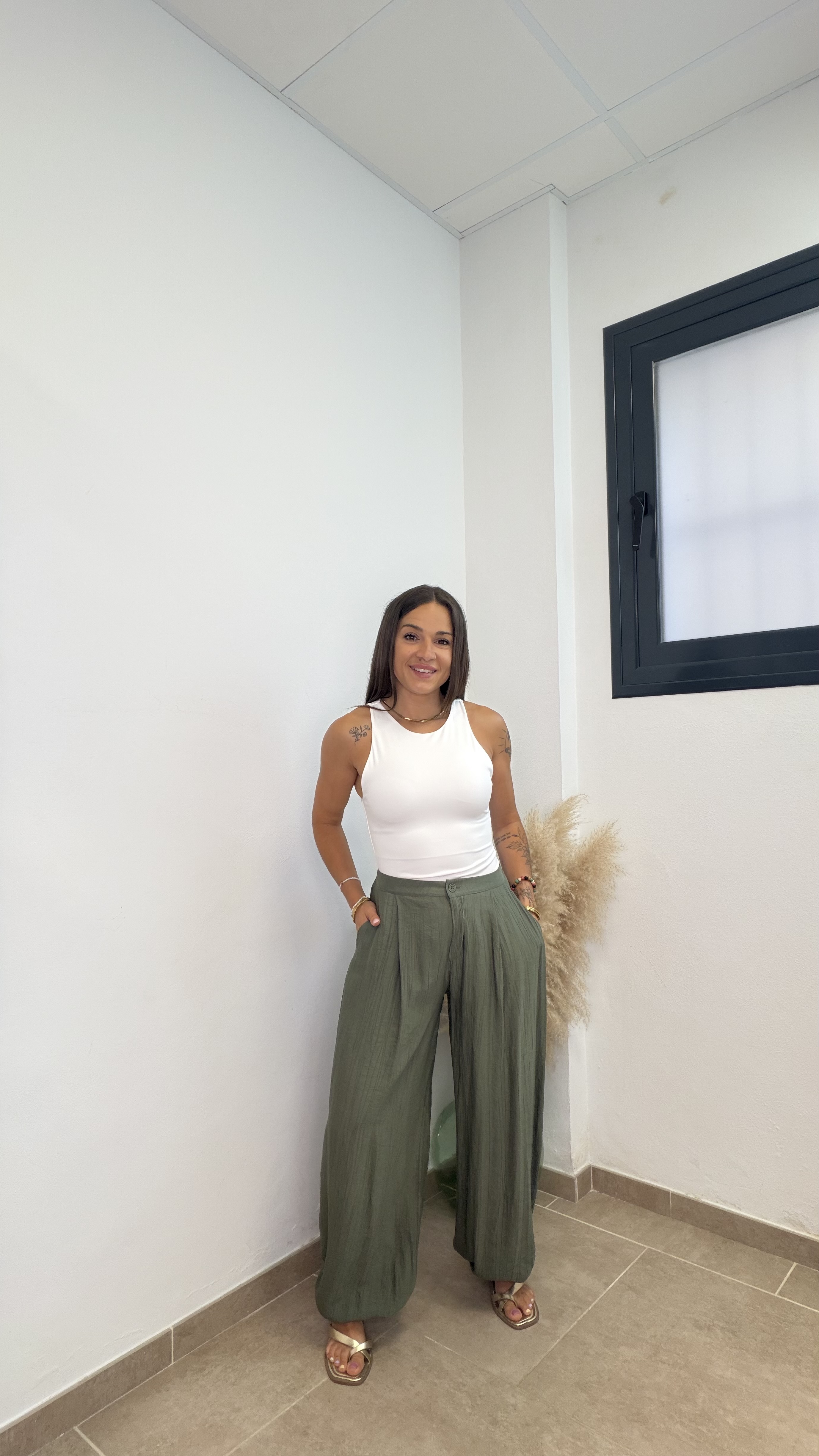 Pantalón efecto lino puño botón - Verde militar - Imagen 2