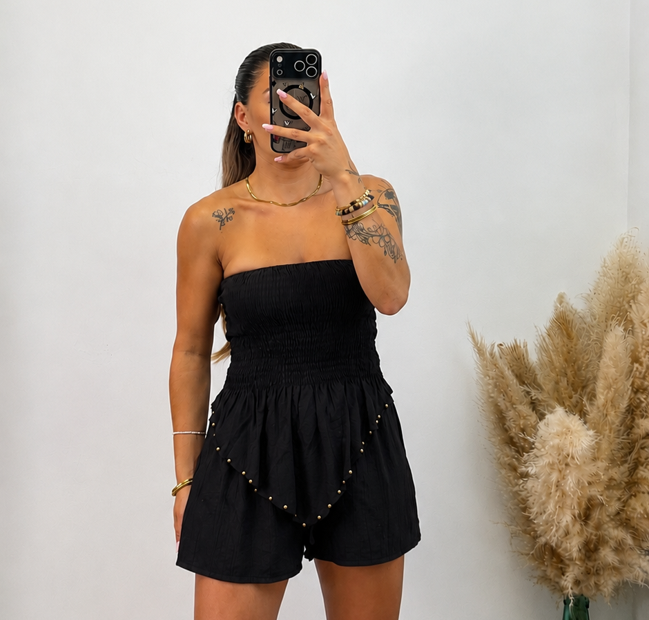 Top pico tachuelas - negro PREVENTA