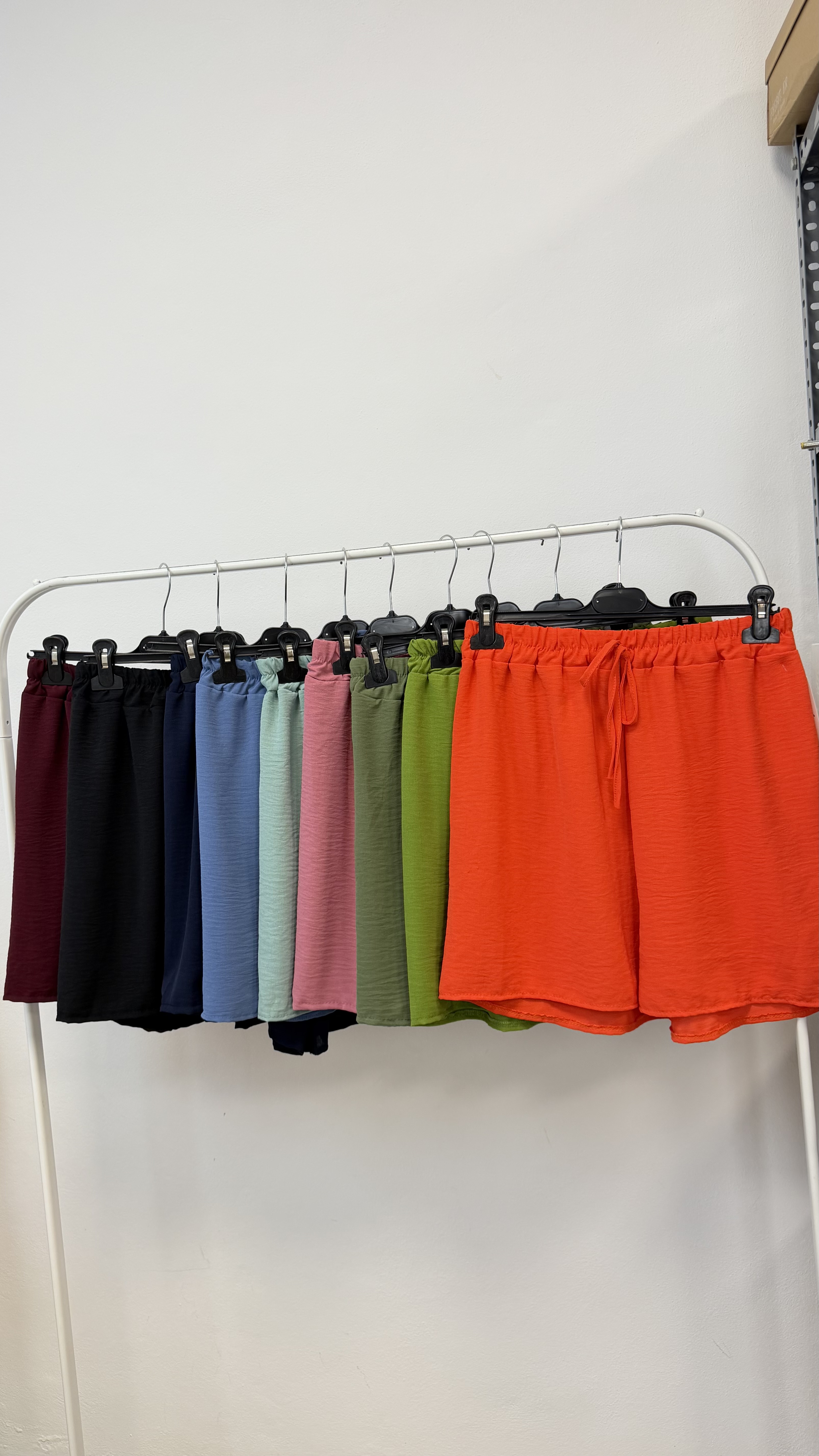 Pantalón corto low cost - Imagen 2