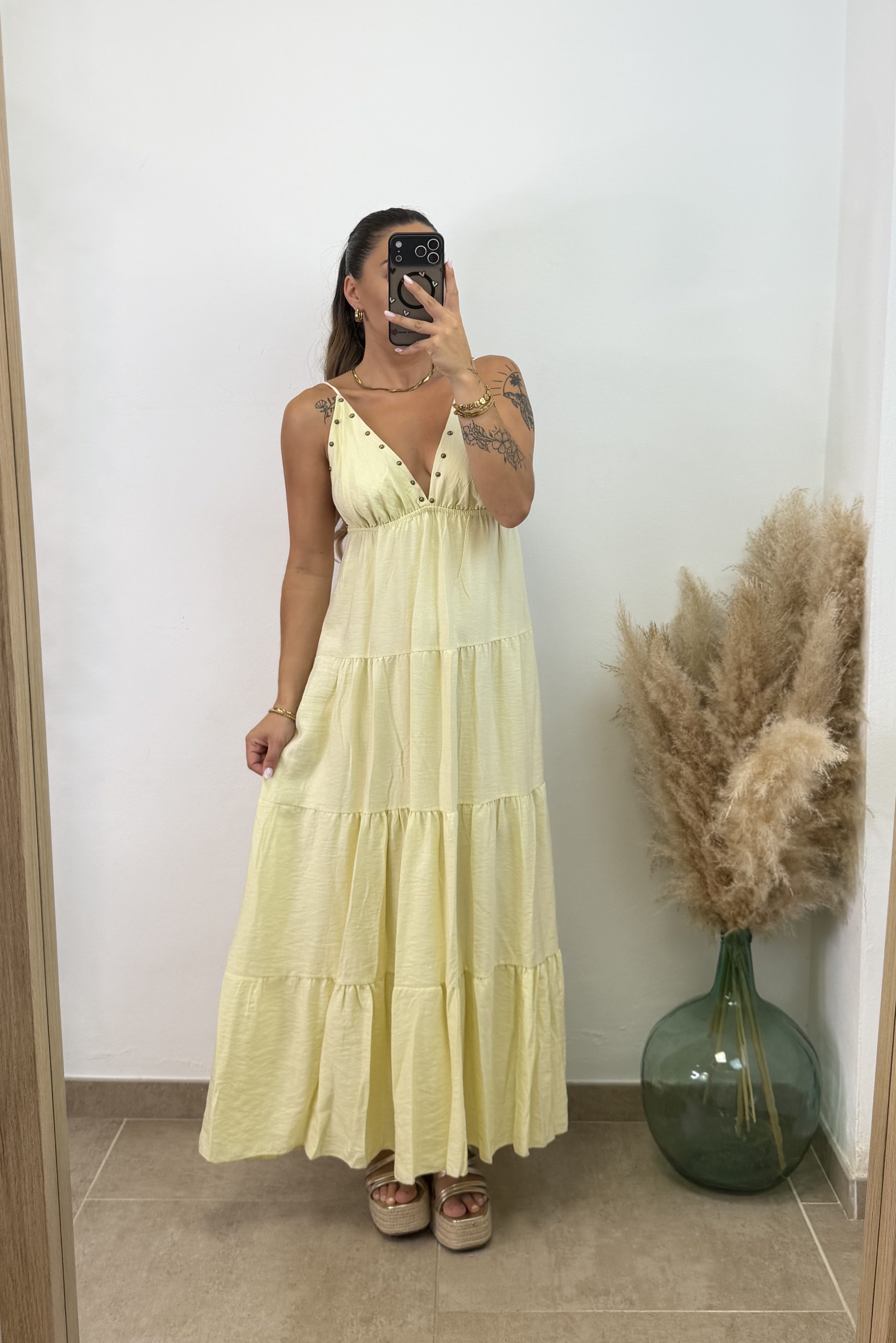 Vestido largo tachuelas I Amarillo