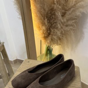 Alternative view of Manoletina - Chocolate