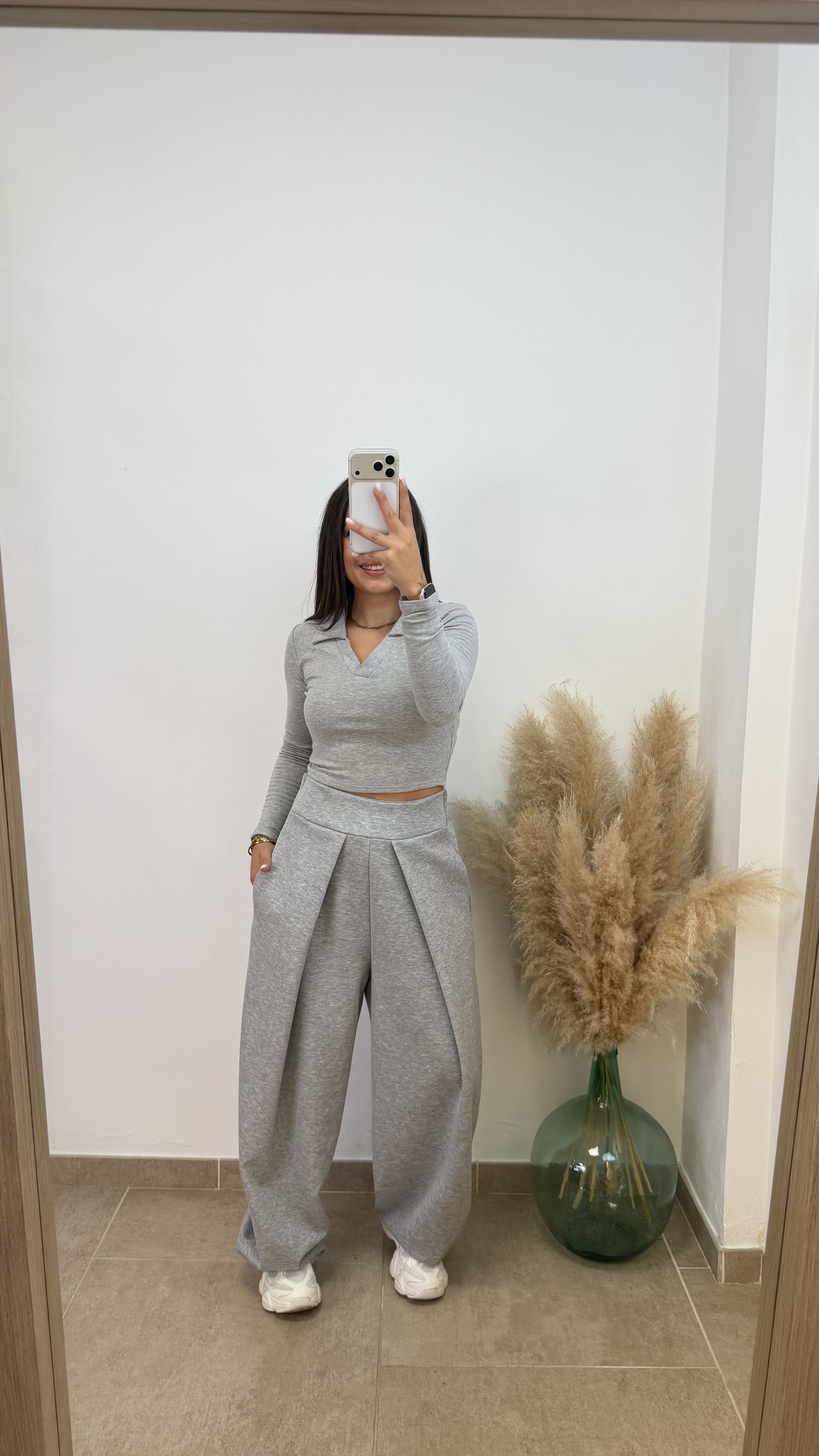 Pantalón chándal plisado - Gris - Imagen 2