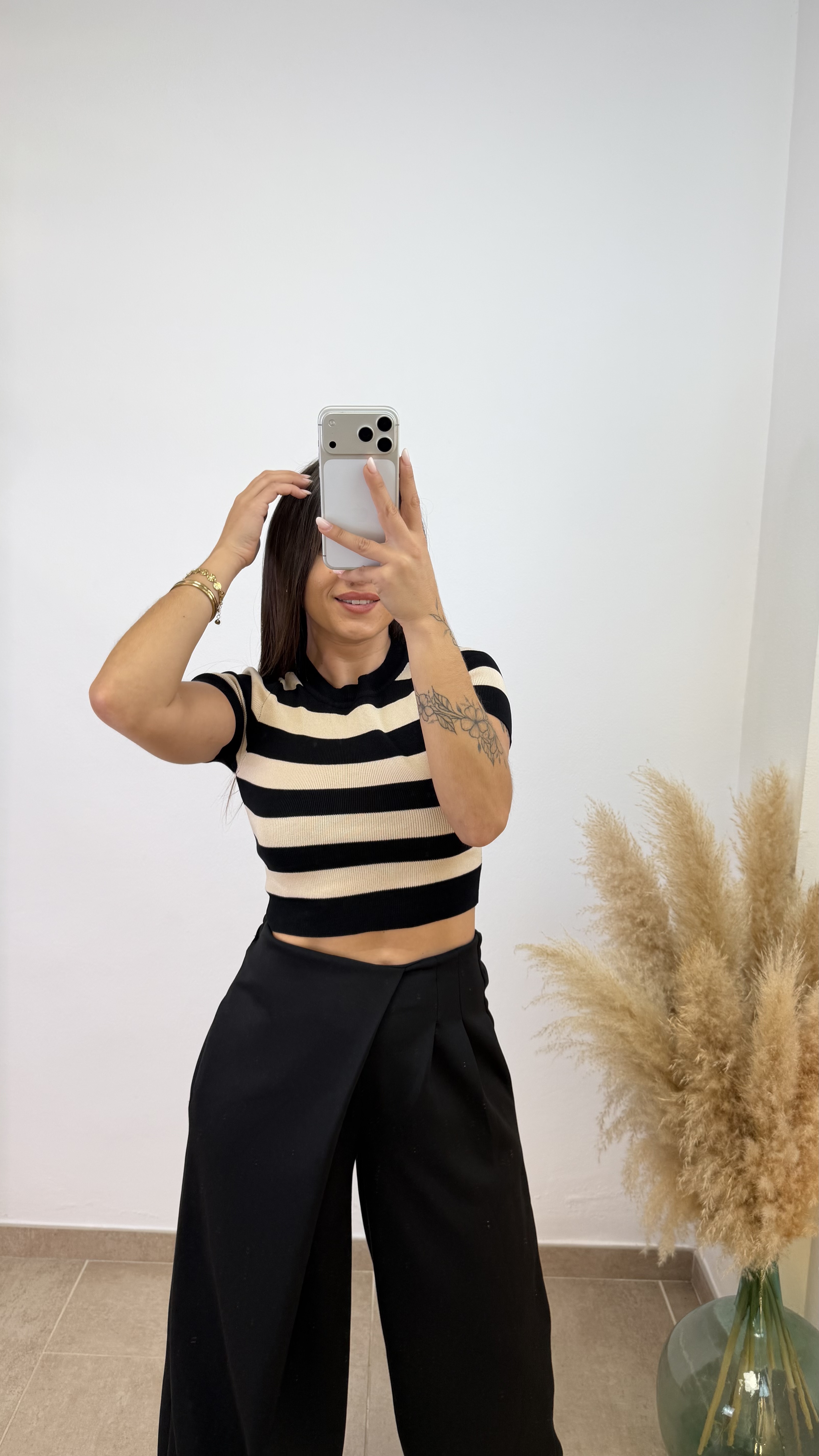 Top ibiza manga corta - Negro y beige