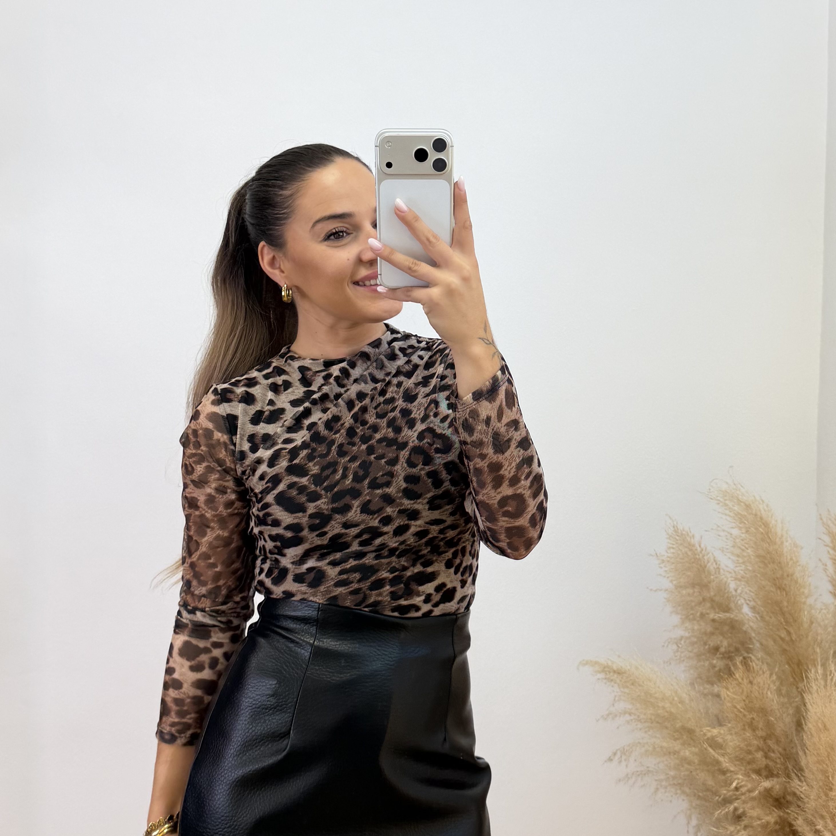 Body Sara- leopardo