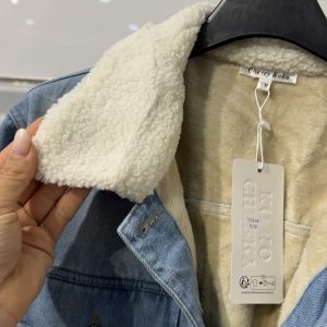 Chaqueta Vaquera con pelito y borreguito cuello - Imagen 3